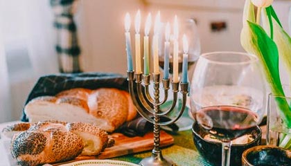 爱游戏APP-中国高尔夫小将美巡赛首轮并列领先，高尔夫美巡赛中国选手