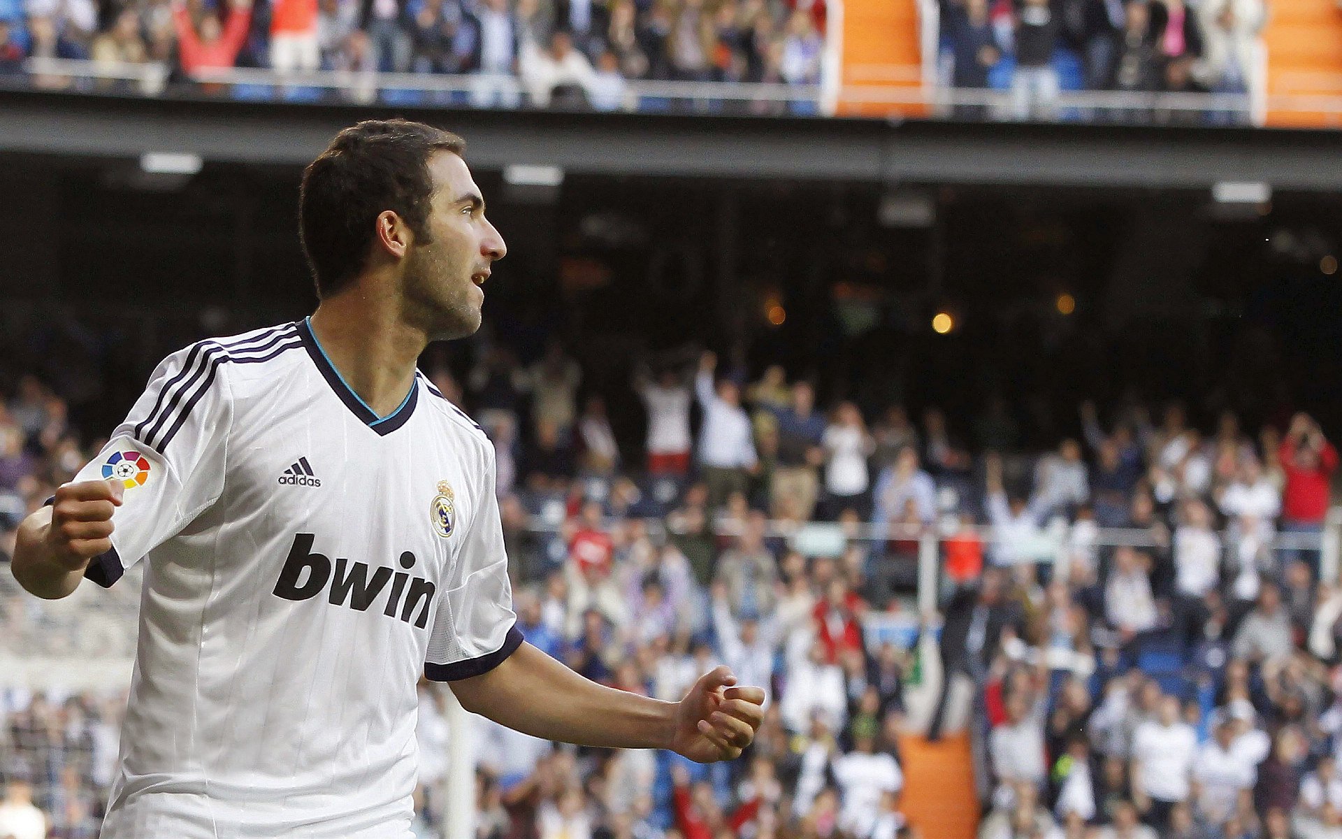 “切尔西击退弗鲁米嫩塞，英超对决成终章”